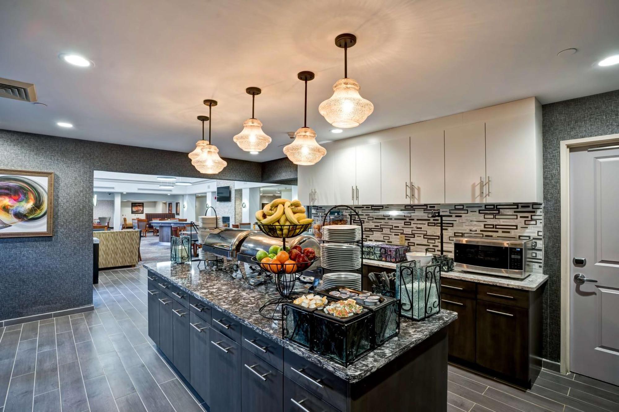 Homewood Suites By Hilton Eatontown Bagian luar foto