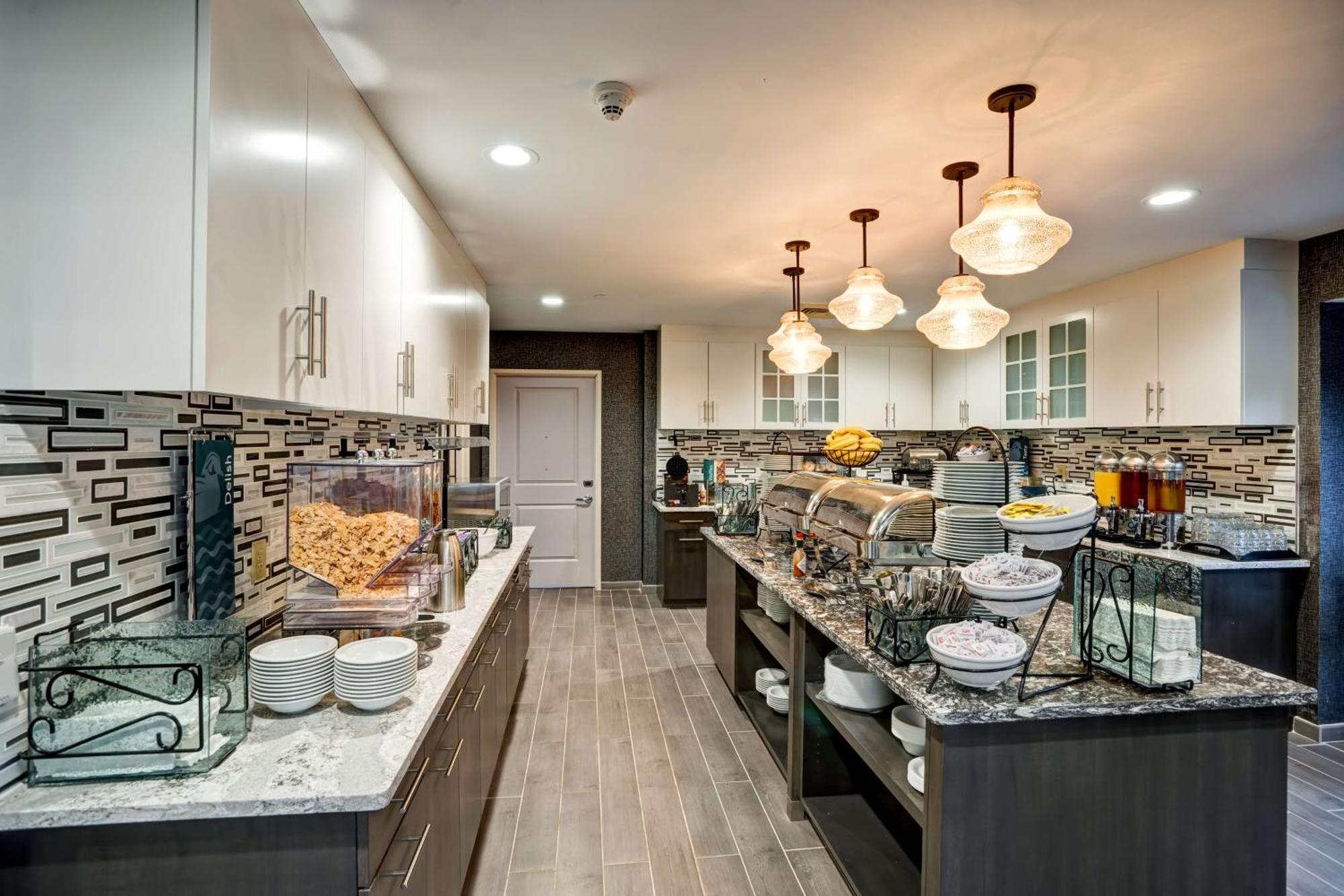 Homewood Suites By Hilton Eatontown Bagian luar foto