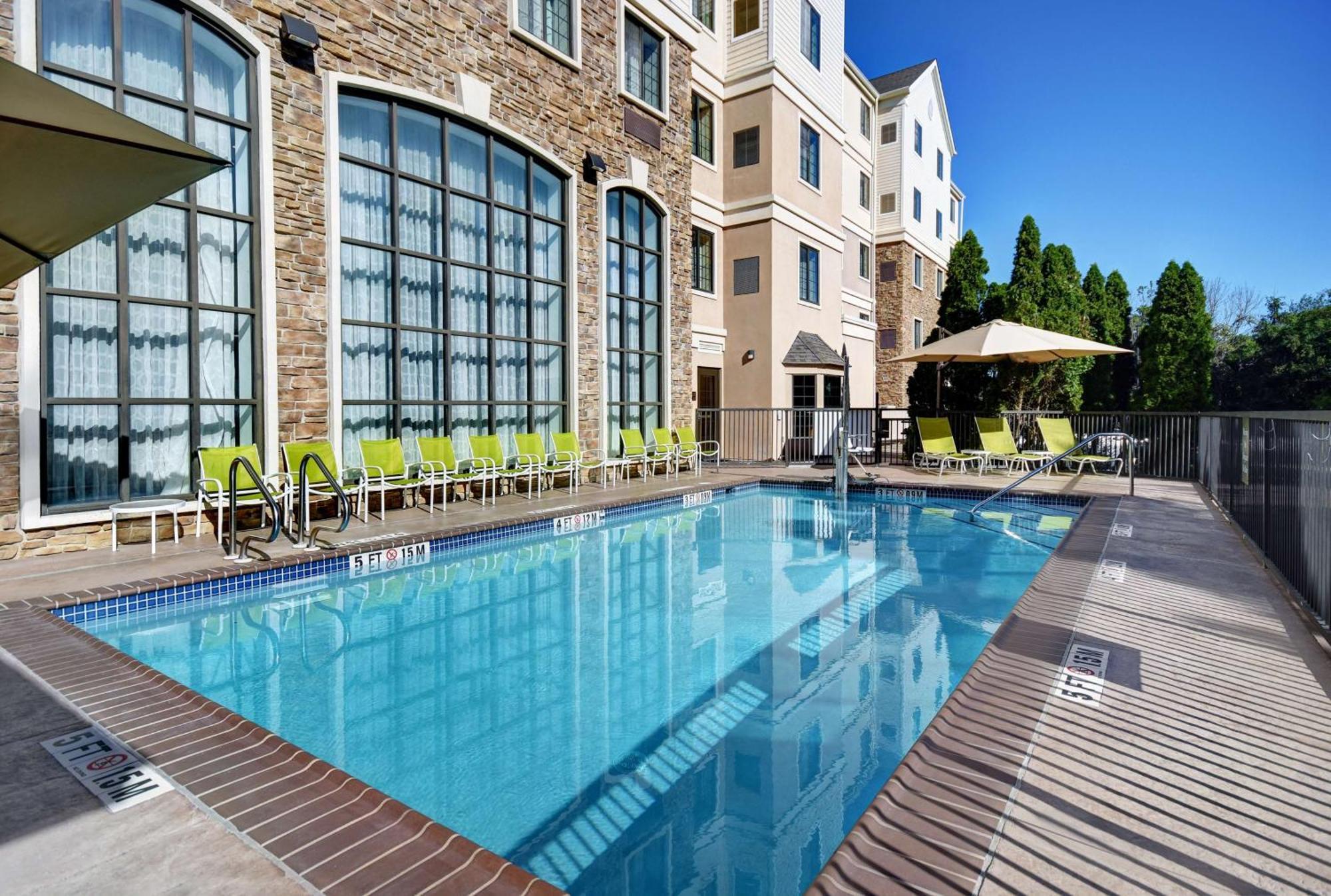 Homewood Suites By Hilton Eatontown Bagian luar foto