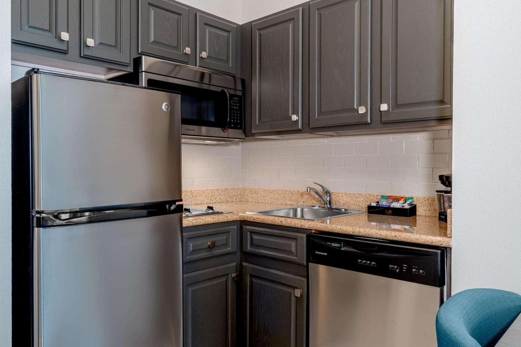 Homewood Suites By Hilton Eatontown Bagian luar foto