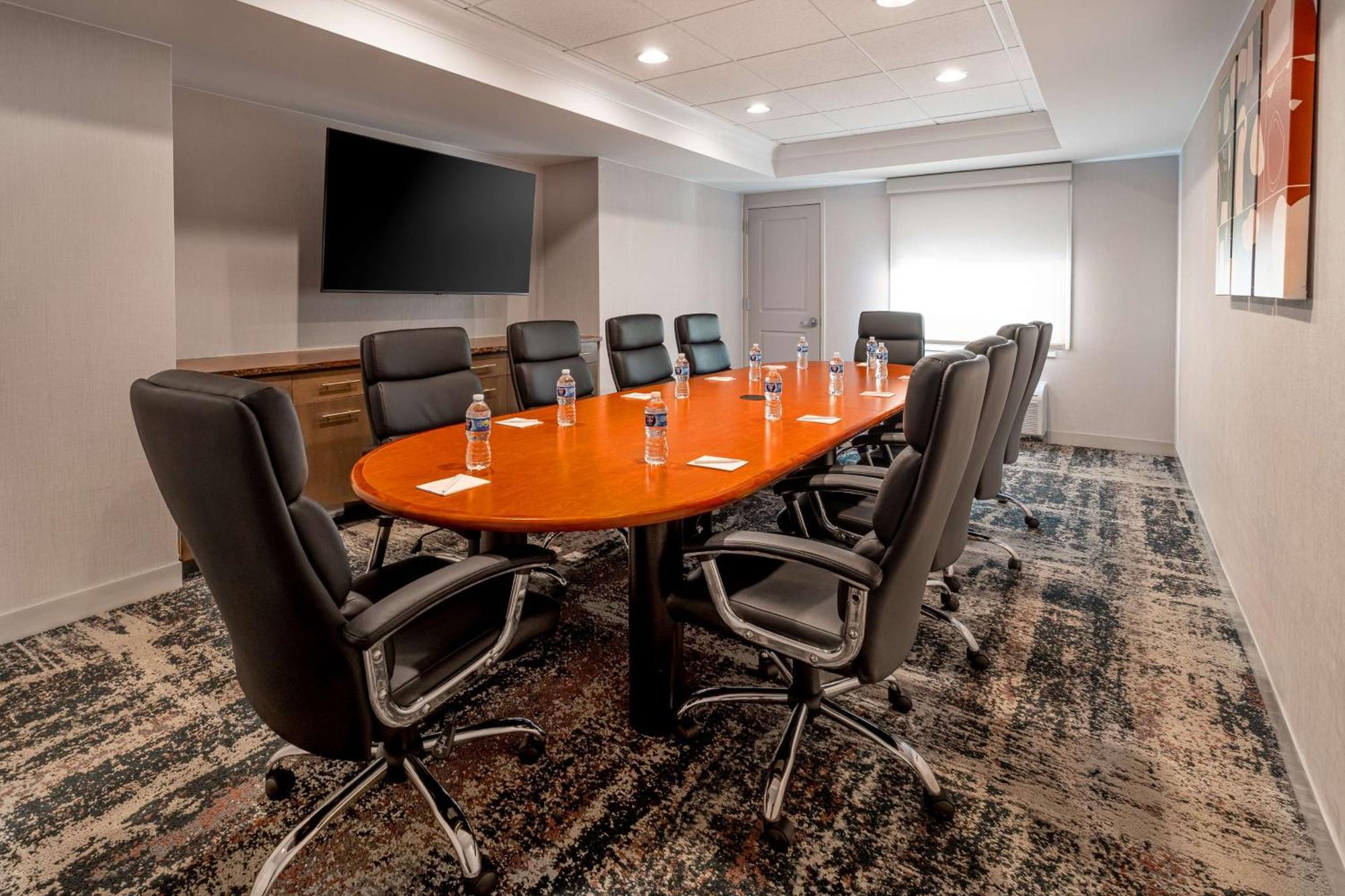 Homewood Suites By Hilton Eatontown Bagian luar foto