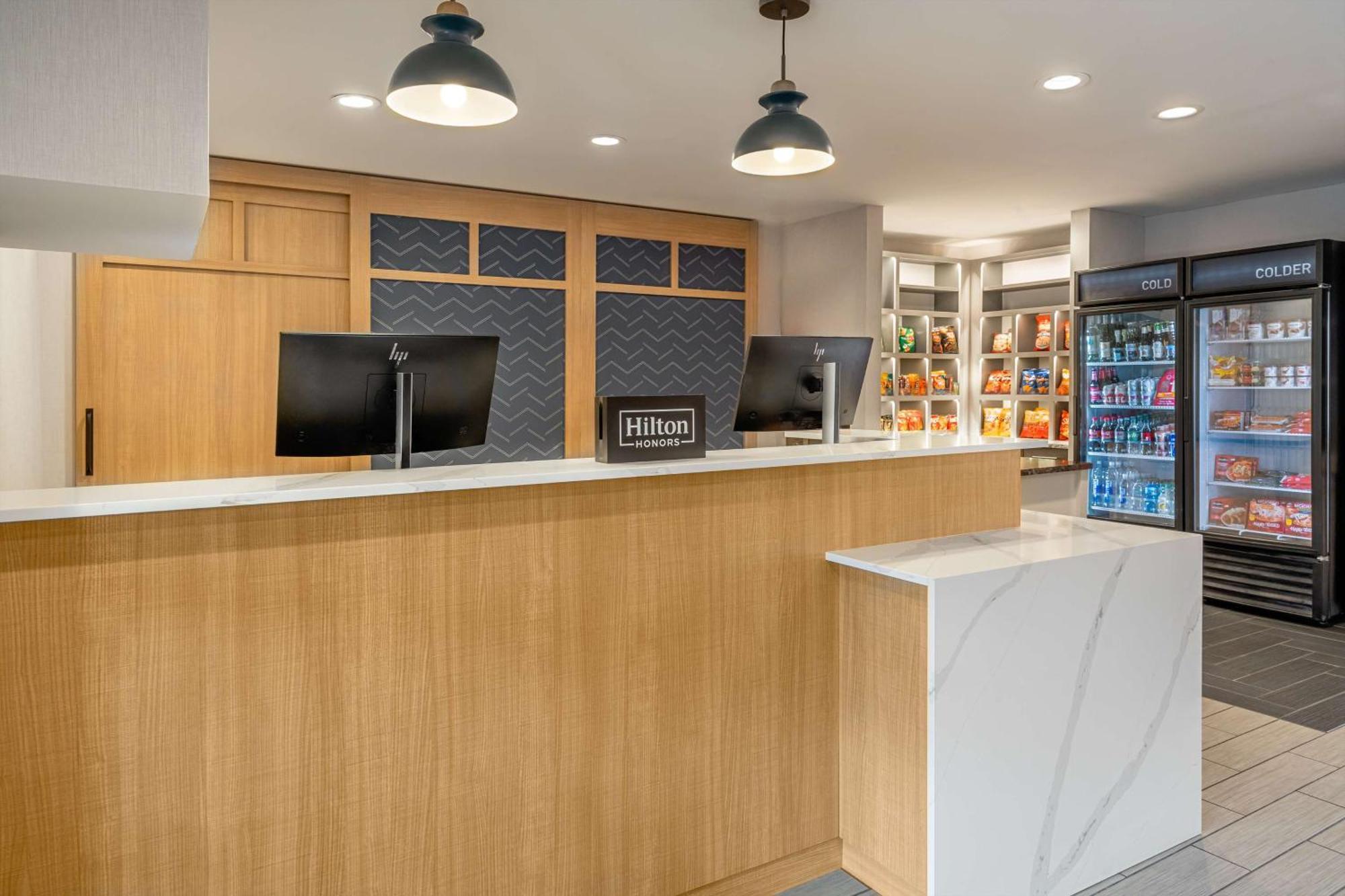 Homewood Suites By Hilton Eatontown Bagian luar foto