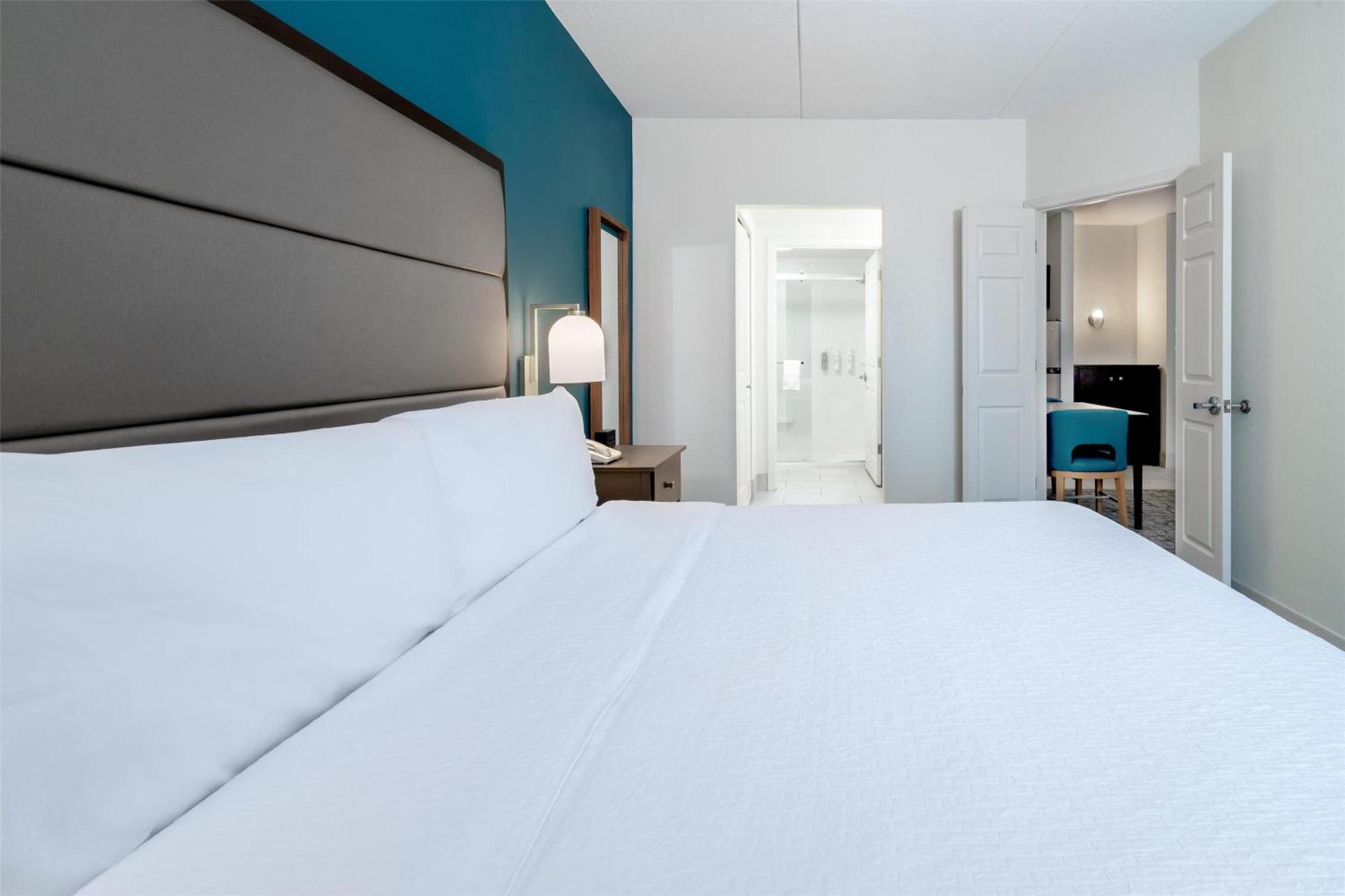 Homewood Suites By Hilton Eatontown Bagian luar foto